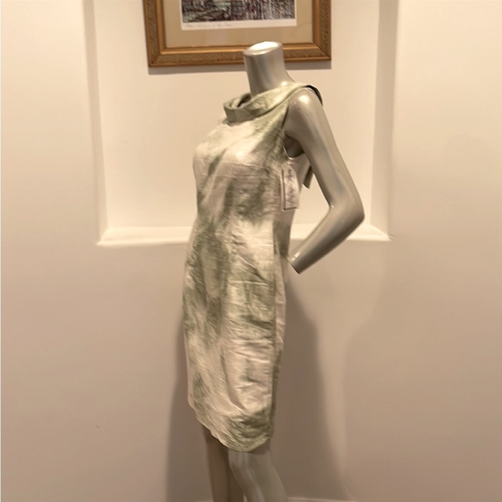 Karen Warren NWT Silk shift style misty green and white boat neck classy dress